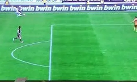 Milan thủng lưới vì sai lầm ngớ ngẩn của Donnarumma