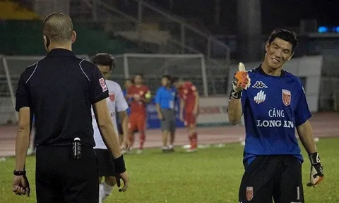 Thủ môn Minh Nhựt: Mong các anh, các bác VFF nghĩ đến mẹ tôi chạy thận và đứa con nhỏ