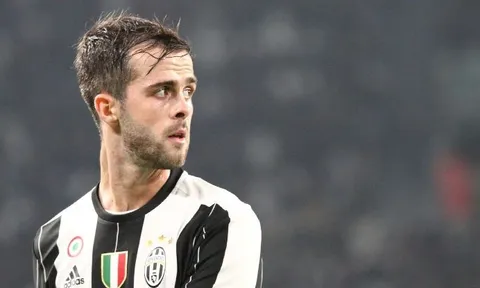Miralem Pjanic - Ma thuật Juventus (2017)