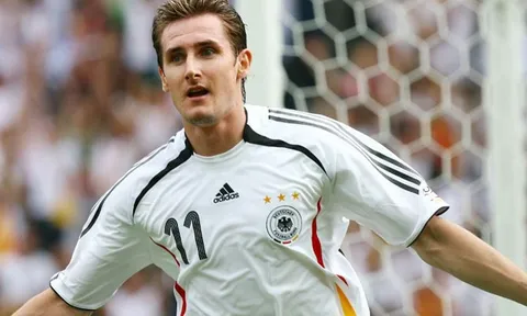 Miroslav Klose: Sát thủ đáng sợ bậc nhất của bóng đá Đức
