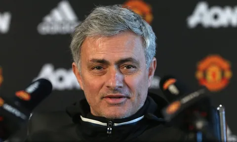Mourinho báo tin vui cho NHM Man United trước trận Stoke City
