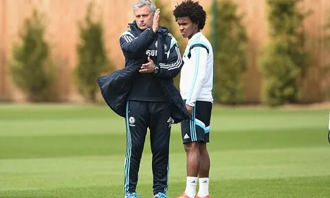 Mourinho bị lộ kế hoạch chiêu mộ sao Chelsea