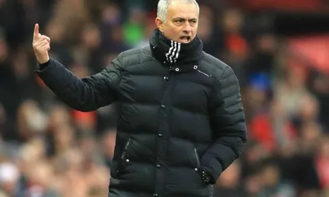 Mourinho CHÍNH THỨC đầu hàng Chelsea