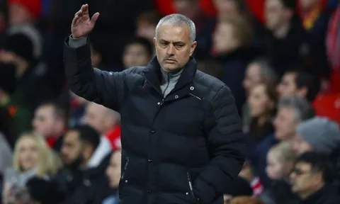 Mourinho: "Man Utd khó dự Champions League"