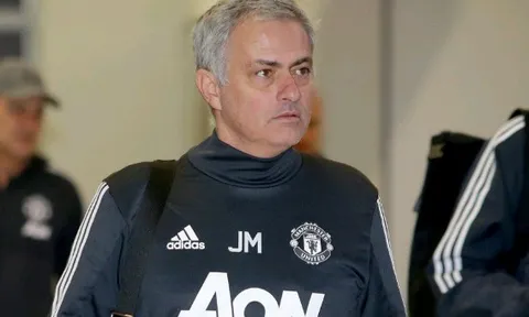 Mourinho nắn gân học trò: "Sang Dubai không phải để du lịch"
