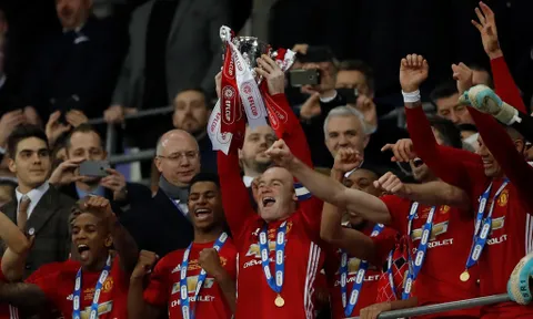Mourinho thưởng cực nóng cho các cầu thủ Man Utd