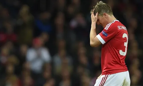 Mourinho tiết lộ bất ngờ về việc chia tay Schweinsteiger