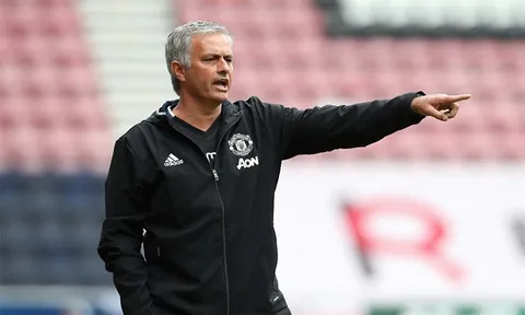 Mourinho xác nhận sẽ không mua 'hàng' Arsenal, Tottenham, Chelsea