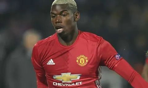 "M.U không mua Pogba để làm trung vệ hay ghi 30 bàn/mùa"