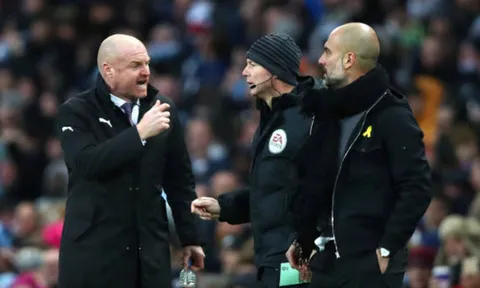 Muôn vàn cảm xúc ngoài đường pitch của Pep Guardiola cùng người đồng nghiệp