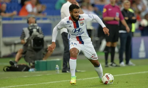 Nabil Fekir - Đầu tàu trên hàng công Lyon