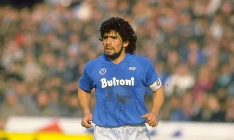 Napoli thỉnh “thánh” Maradona trước trận gặp Real Madrid
