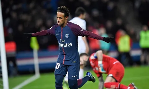 Neymar lập poker, Cavani đuổi kịp Ibra, PSG hủy diệt Dijon với tỉ số 8-0