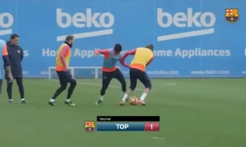 Neymar troll Pique với pha 'xâu kim'