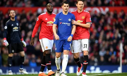 Ngày Morata thất bại hoàn toàn trước Lukaku