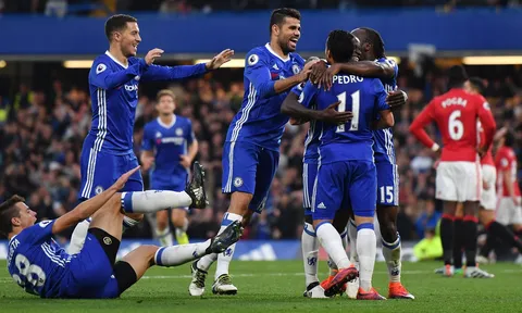 MU có thể phải "nhìn" Chelsea vô địch EPL ngay tại Old Trafford