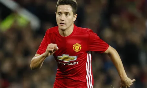 Nhìn Ander Herrera đá thế này, Man United có lo lắng?