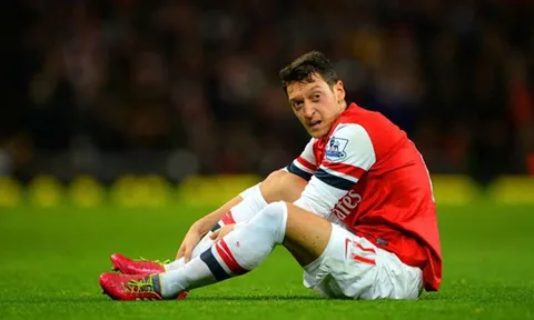NHM Arsenal đòi đổi Mesut Oezil lấy Bale