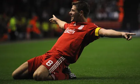 Những cú nã đại bác tầm xa kinh điển của Steven Gerrard