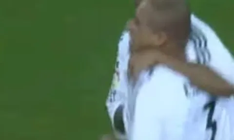 Những cú sút có uy lực khủng khiếp của Roberto Carlos