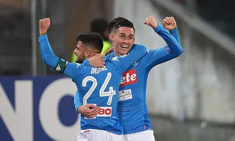 Những đội bóng ấn tượng nhất tuần qua: Napoli và niềm hy vọng của cả Serie A