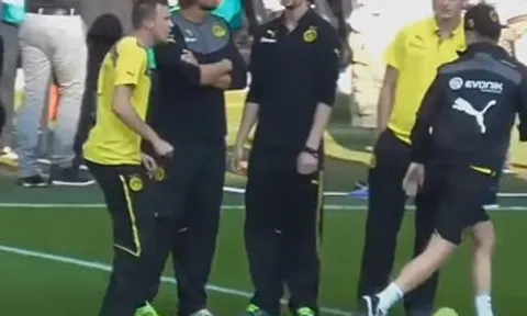 Những hành động khó đỡ của Marco Reus