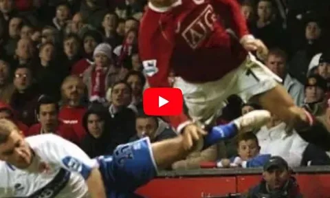 Những lần Cristiano Ronaldo phải quằn quại vì bị phạm lỗi