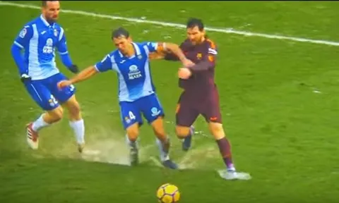 Những lần Messi bị ngăn cản thô bạo trên sân