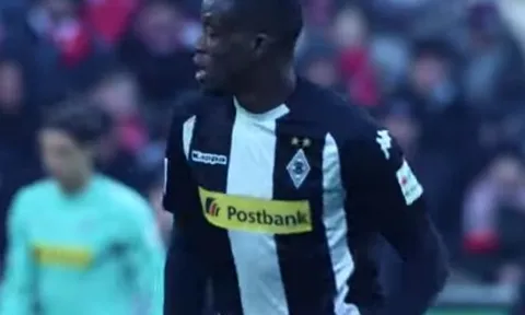 Những tân binh ấn tượng nhất Bundesliga tháng qua
