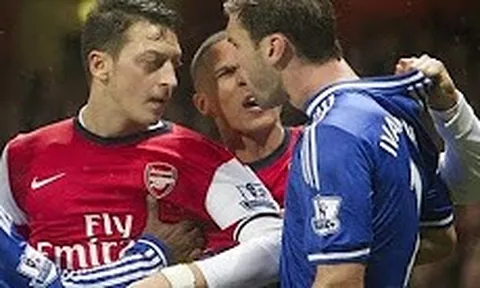 Những tình huống 'bạo lực' trong đại chiến Arsenal - Chelsea