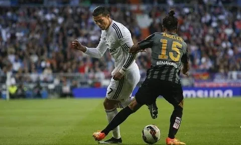 Những tình huống làm nhục đối thủ của Cristiano Ronaldo