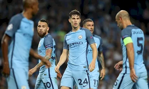 Nicolás Otamendi & John Stones - Bộ đôi 'đá tảng' của Man City