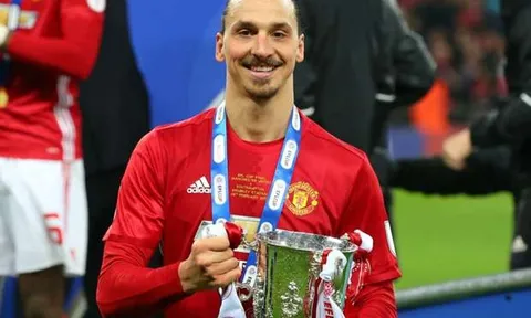 NÓNG: Mourinho sẵn sàng để Ibrahimovic rời M.U?