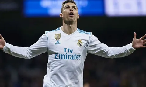 NÓNG: Quỷ đỏ được đại gia "chống lưng" vụ chiêu mộ Ronaldo