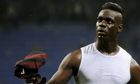 NÓNG: Thăng hoa, Balotelli chuẩn bị hồi hương