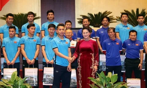 Chủ tịch Quốc hội Nguyễn Thị Kim Ngân gặp mặt U23 Việt Nam