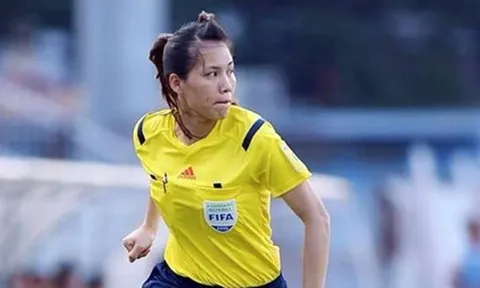 Nữ trọng tài FIFA và mong ước giản dị ngày 8/3