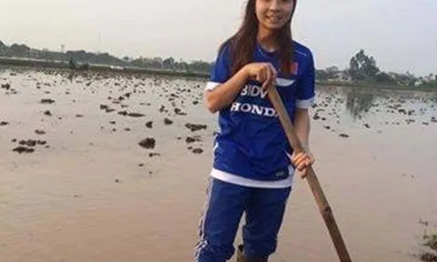 Nữ tuyển thủ ra đồng làm ruộng ngày đầu năm