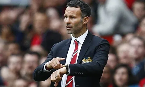 "Ở Man United rất cô độc"