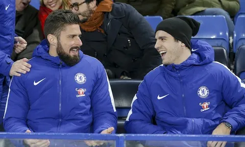 Tiền đạo tại Chelsea: Thắng làm xe, thua làm chốt