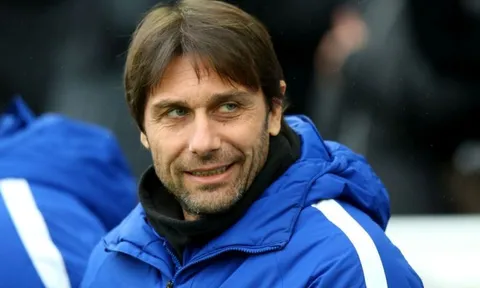 Paul Merson khuyên Arsenal mua gấp Conte thay thế Wenger
