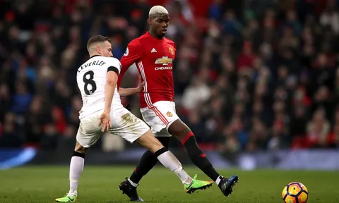 Paul Pogba là cầu thủ đầu tiên đạt mốc này ở Ngoại hạng Anh