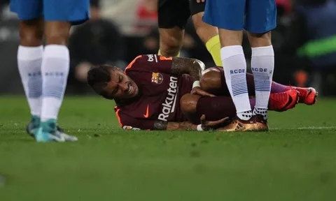 Paulinho dính chấn thương, Barcelona lo sốt vó