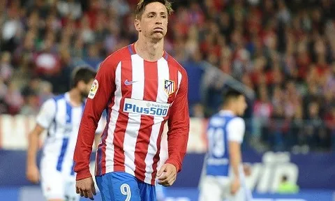 Pha bỏ lỡ đúng thương hiệu của Torres (vs Real Sociedad)