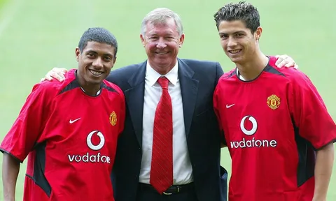 Pha bóng khiến Sir Alex quyết định mua Kleberson