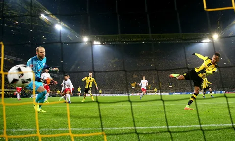 Pha dàn xếp tấn công đẳng cấp của Dortmund trước RB Leipzig