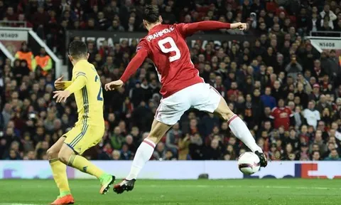 Pha kiến tạo đẳng cấp của Zlatan Ibrahimovic cho Juan Mata
