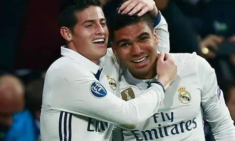 Pha nã đại bác siêu hạng của Casemiro vào luới Napoli