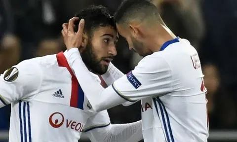 Pha solo ngoạn mục của Nabil Fekir vào lưới AS Roma