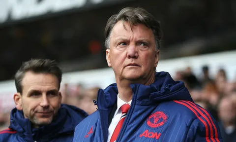 Phil Jones 'kể tội' Van Gaal khi còn dẫn dắt M.U